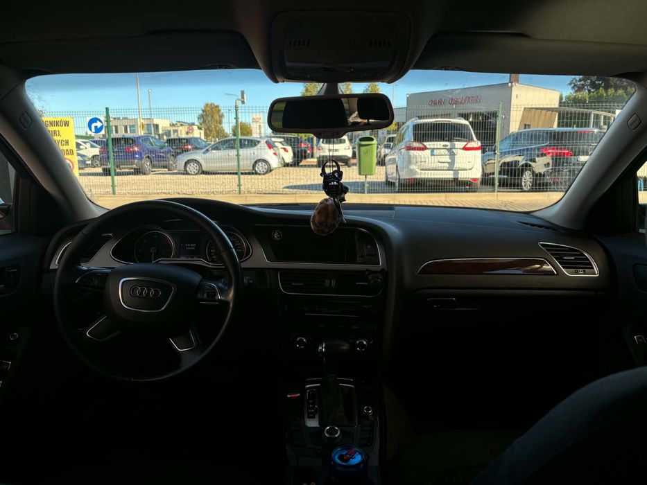 Audi A4 B8 2013 2.0d automat POLIFT