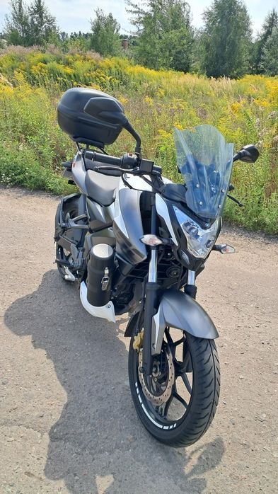 Мотоцикл Bajaj NS 200