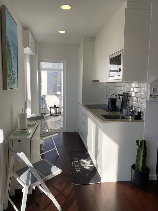 Apartamento T1 - 2ª Linha da praia c/garagem WI-FI