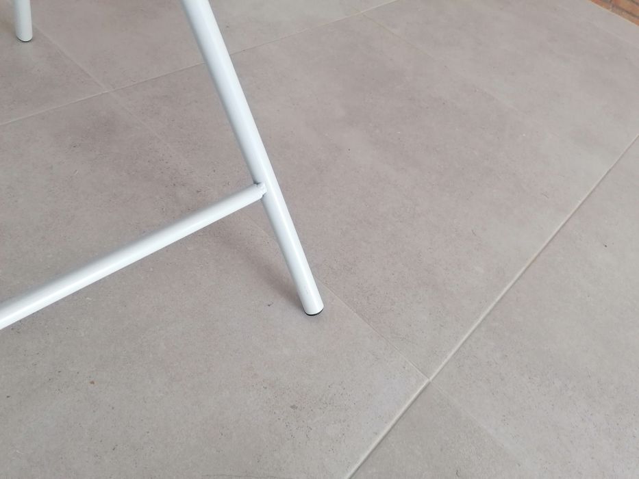 Mesa de cozinha ou jardim 80 x 80 cm