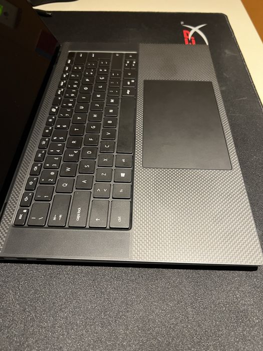 Dell XPS 15 2TB SSD 64GB RAM i9-10885H 3840x2400 GTX 1650 Ti