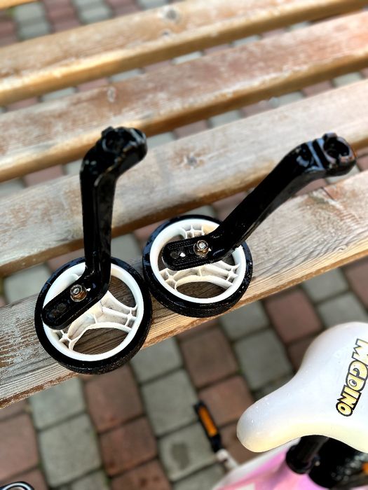 Продам дитячий велосипед  б/у  "MGDINO" . Велосипед у хорошому стані.