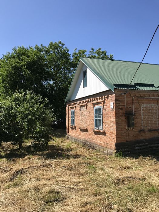 Житловий недобуований будинок.