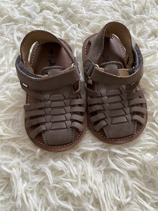 Босоніжки,сандалі,некст
