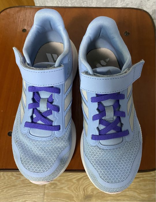 Кросівки    Adidas