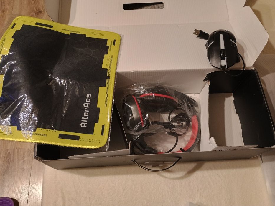 Sprzedam zestaw do komputera