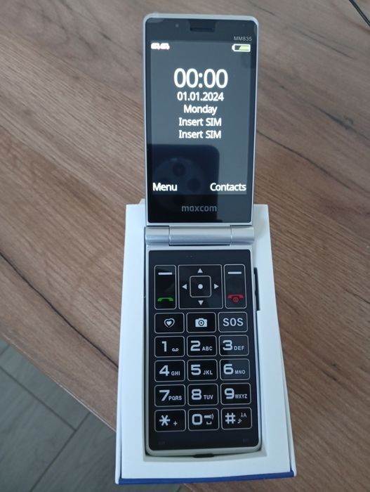 Telefon Nowy Dla Seniora Maxcom MM 835