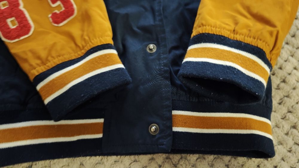 Весняний бомбер на хлопчика 3-4 років