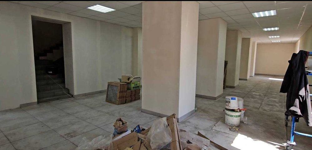 Центр Київська торгове приміщення 240 кв.м. фасад ремонт гарне місце