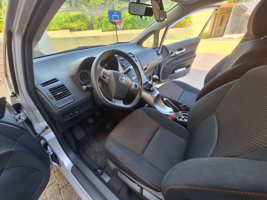 Toyota Auris — fotografia 8