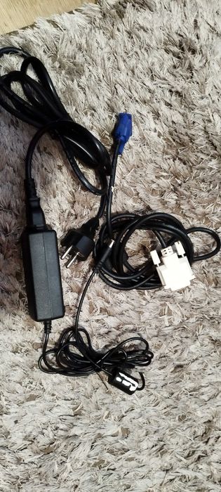 Monitor LG L19 i Monitor LG L17