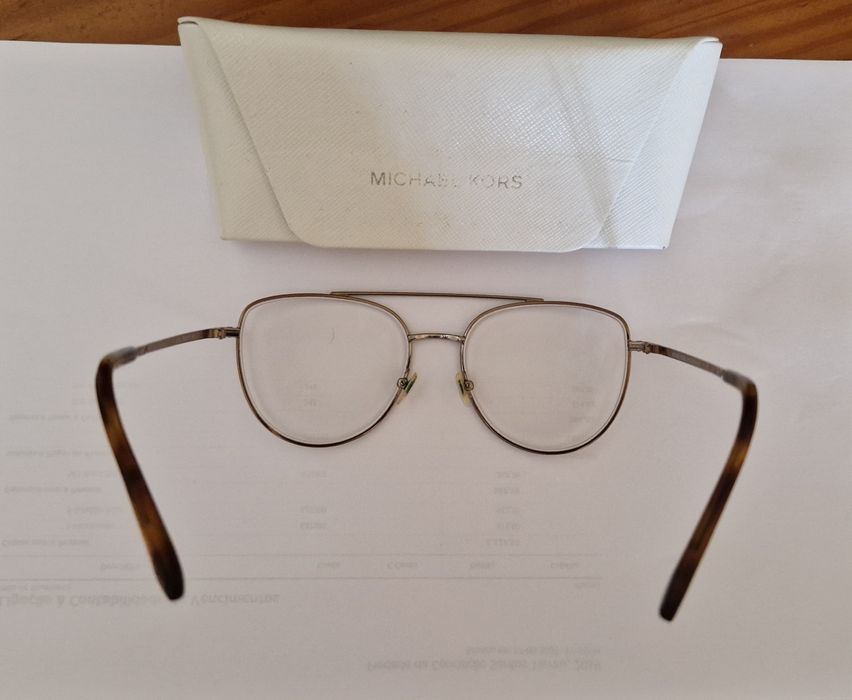 Óculos Graduados com Armação Michael Kors, inclui caixa