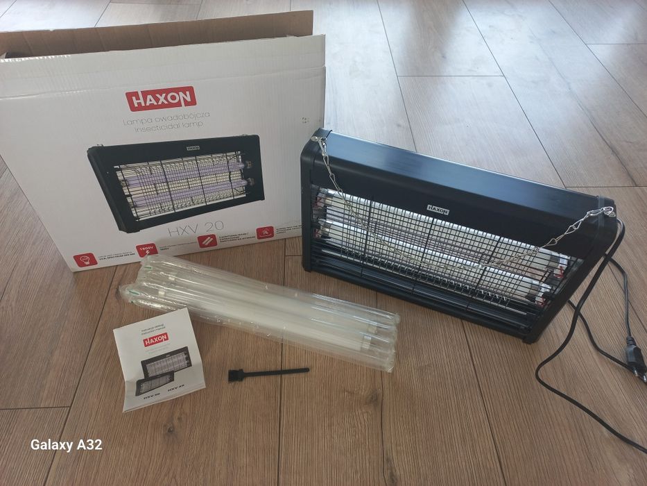 Lampa owadobójcza 20W