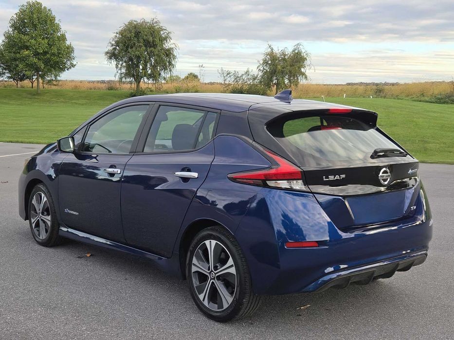 Nissan LEAF SV      2019