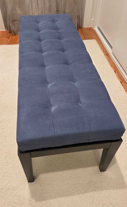 Banqueta de apoio para quarto ou closet