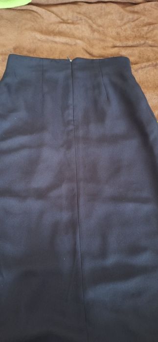 Granatowa spódnica