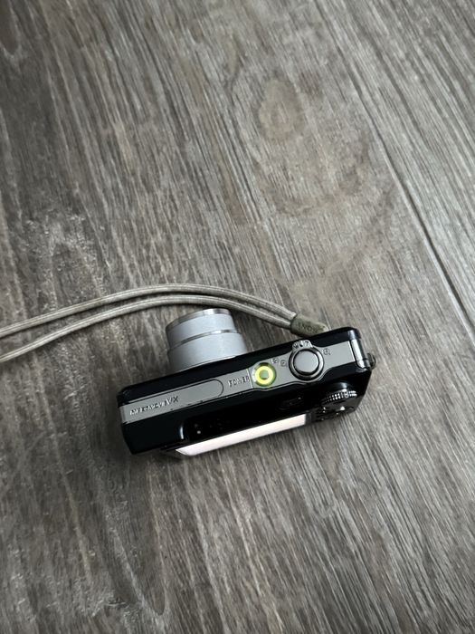 Цифровий фотоапарат Sony DSC W100