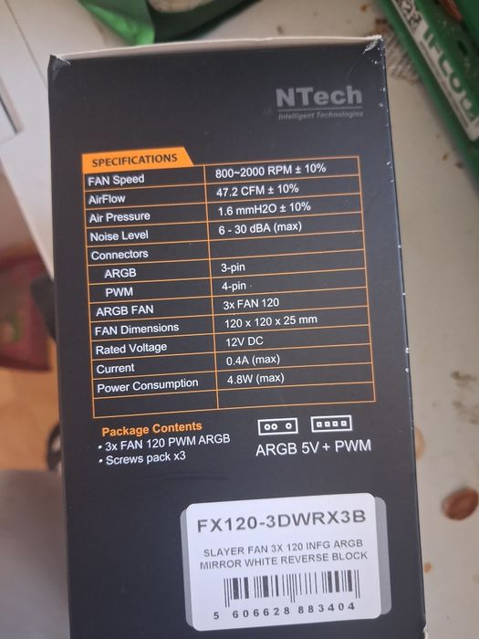 Só vendo as 6 ventoinhas brancas porque quero umas pretas para combinar com a minha caixa preta do PC. De resto, são brutais e têm um RGB incrível!
