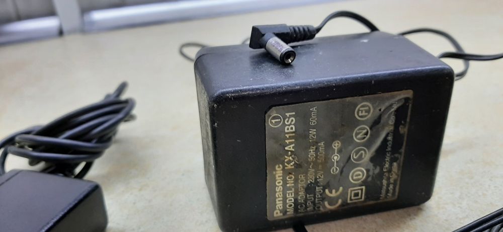 Зарядні пристрої для телефонів