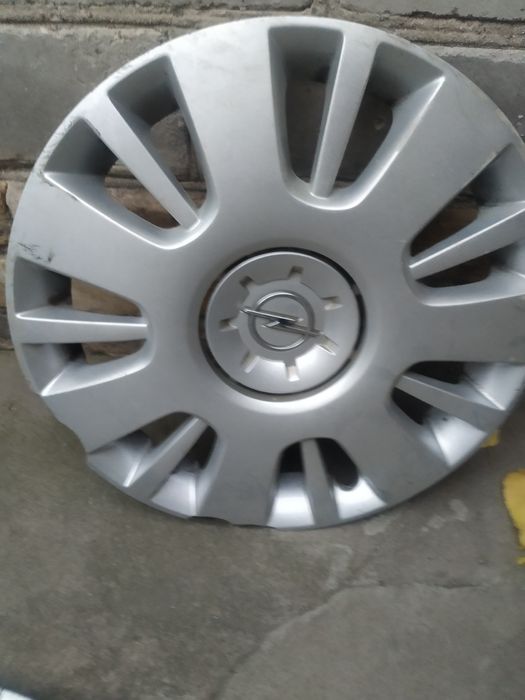 Предлагаю колесный колпак