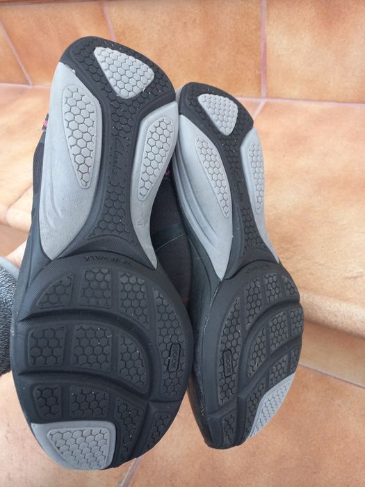 Кросівки Clarks р.39