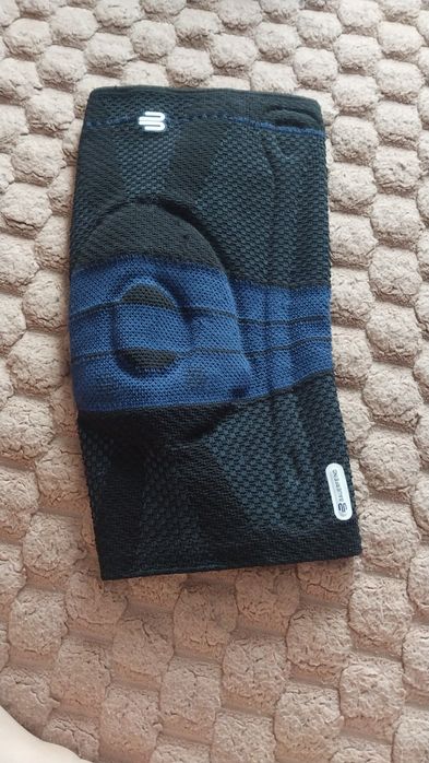 Bauerfeind , бандаж наколенник,4й,1й и 5й  і 6й размер,последняя модел