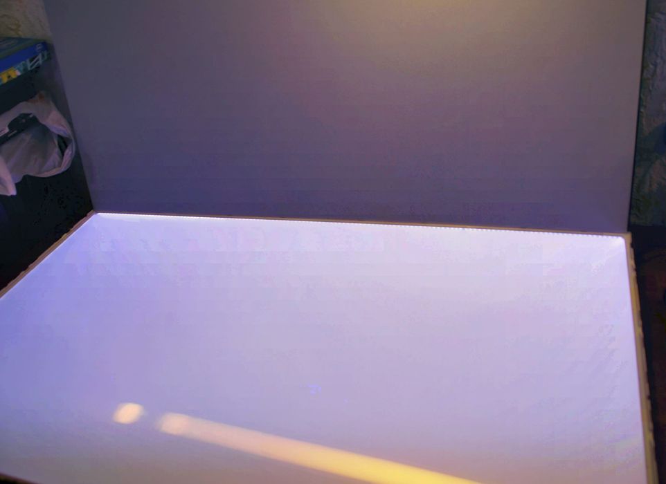 Разбитый экран Samsung 65” qe65q60rat по детально