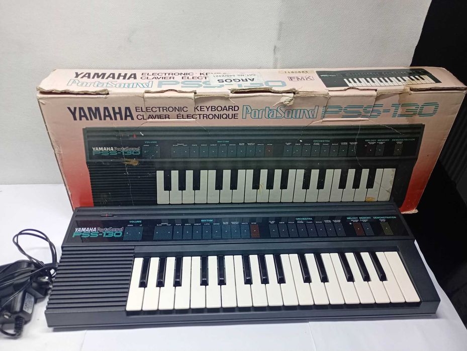 Keyboard Yamaha PORTASOUND PSS-130 VINTAGE z lat 80. + zasilacz UNIKAT