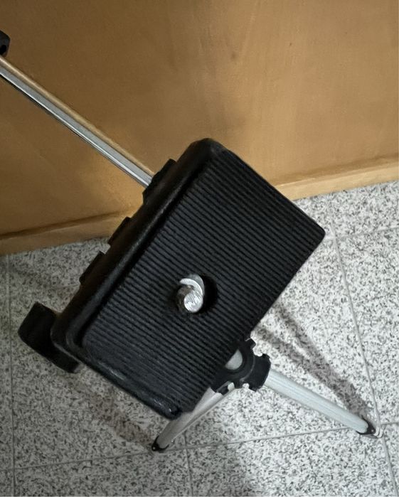 Tripé para maquina. Nunca utilizado