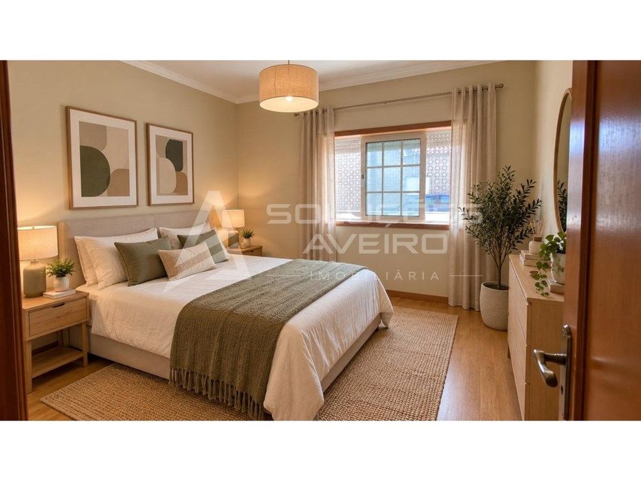 Apartamento T3 com terraço e garagem fechada a 5min das praias!