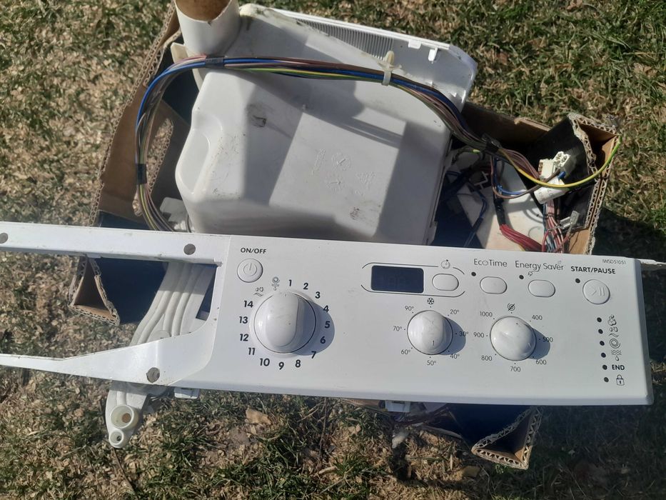 Indesit IWSD51051 wszystkie części sterownik pompy silnik bębęn
