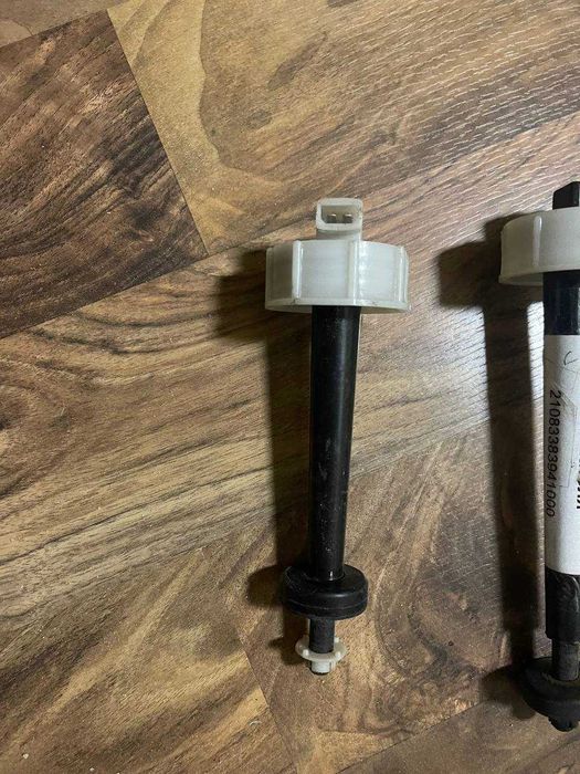 Нові датчики рівня рідини бачка омивача ВАЗ