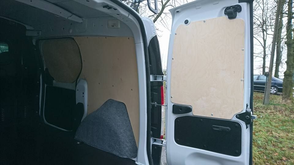 Fiat Doblo L2H1 ochrona przedziału ładunkowego