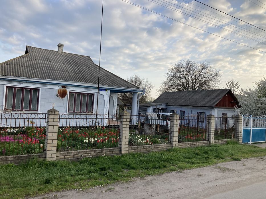 Продам великий будинок