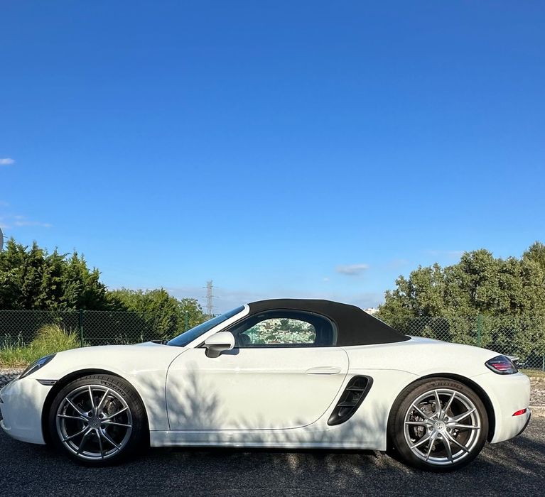 Porsche 718 foto 2
