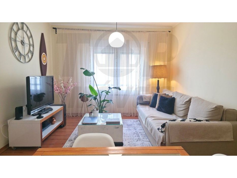 T3 com Vista Ponte 25 de Abril e Rio Alto dos Barronhos, Carnaxide ...