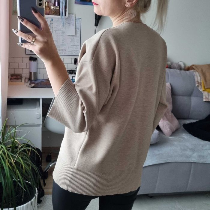 Damski stylowy modny sweter Wilfred Free Aritzia rozmiar XS-M oversize