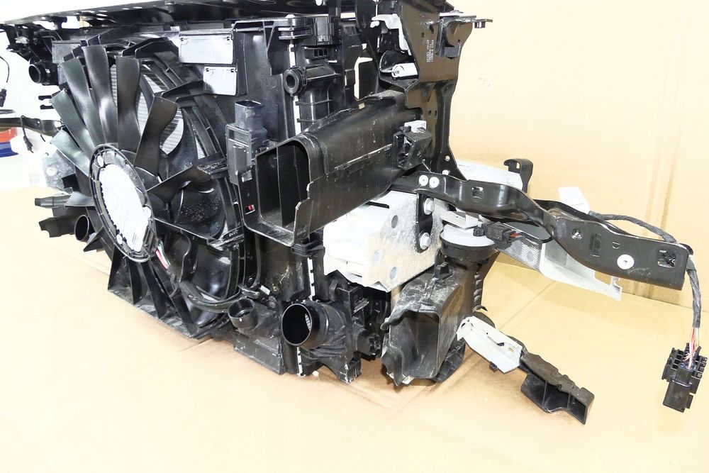bmw g30/g31 lci 530d pas przedni chłodnice radar acc komplet