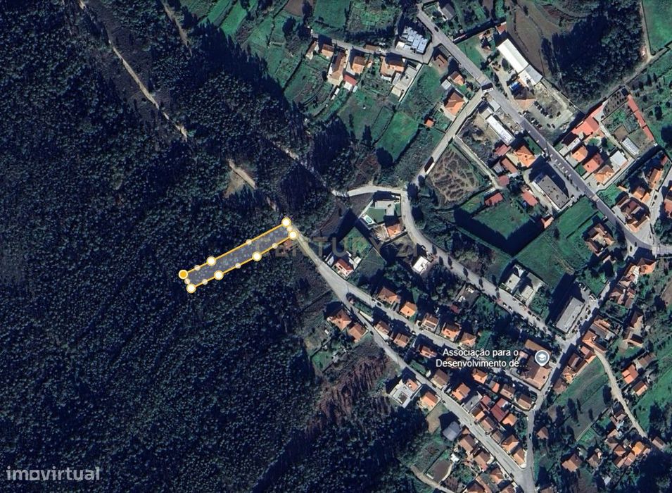 Terreno com 2000m2 -Lagares, Penafiel — Lagares E Figueira, Porto