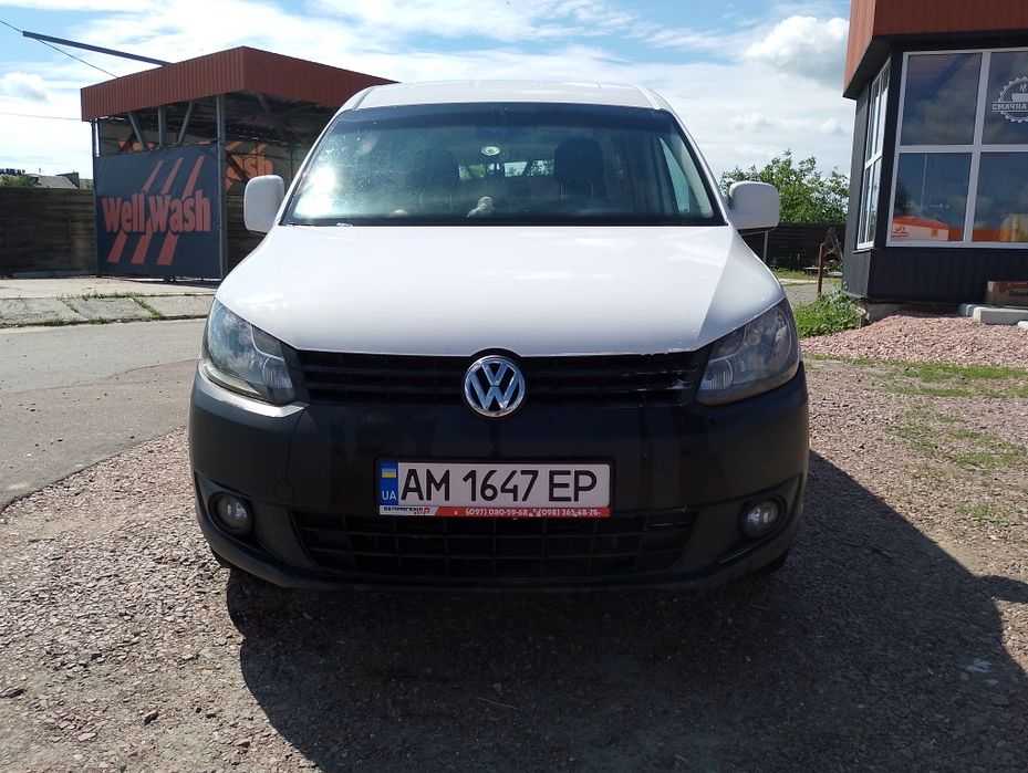 Volkswagen Caddy 2011 Макси база
