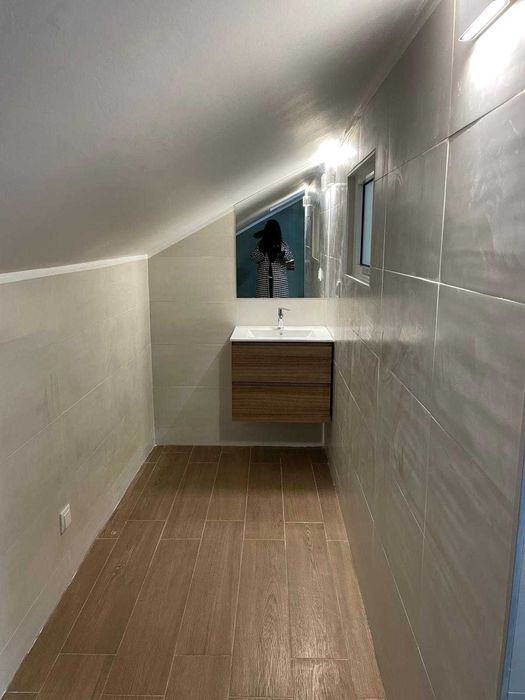 MORADIA GEMINADA PARA ARRENDAR EM LOUREL