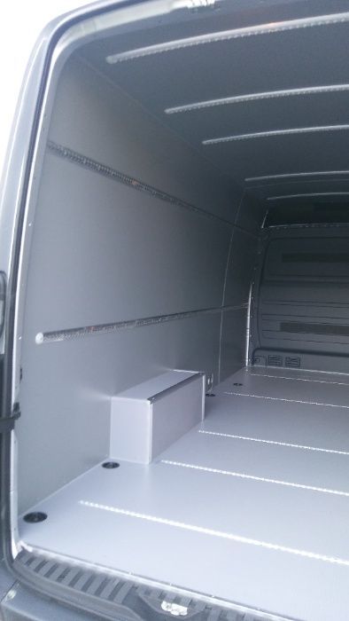 Mercedes Sprinter L3H2 Profesjonalne zabudowy samochodów dostawczych