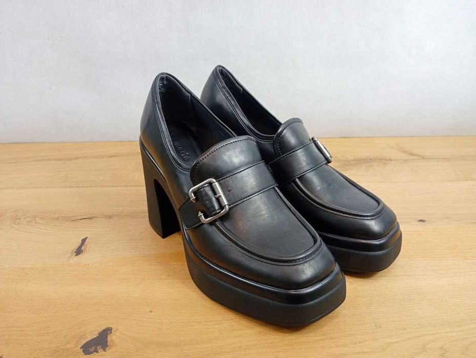 Czółenka Tamaris, na obcasie, rozmiar 40