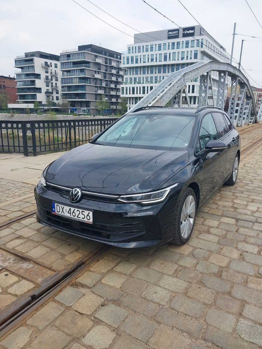 Wynajem Wrocław klasa C Volkswagen Golf automat