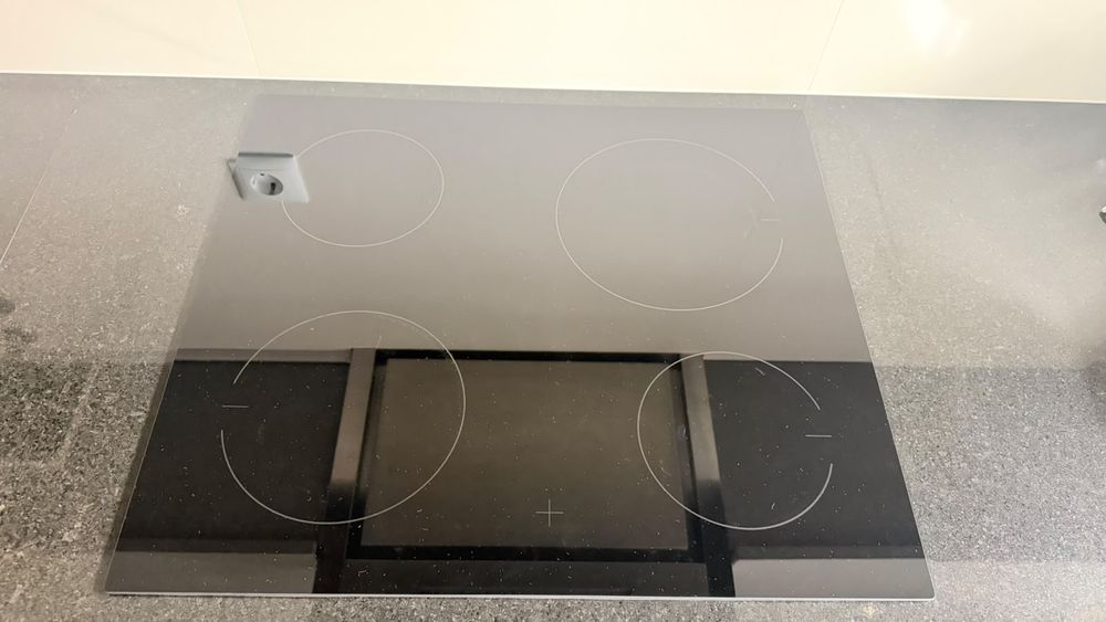 Forno e placa novos