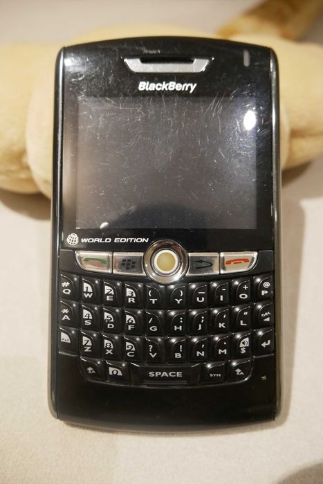 BlackBerry 8830 World Edition telefon