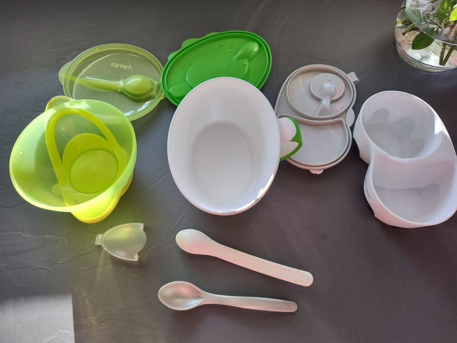 Sprzedam zestaw naczyń dla niemowlaka
