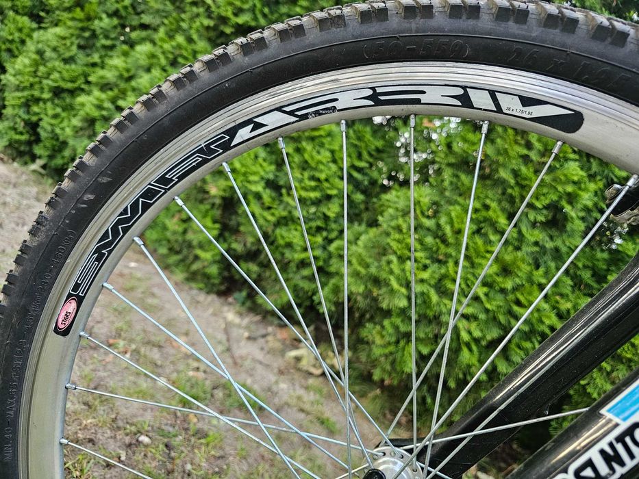 Rower GIANT Revel 3/ koła 26/ rama M/ wzmacniane koła