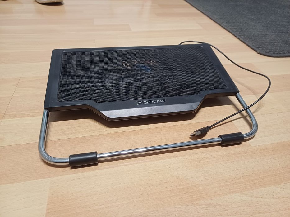 Podstawka chłodząca do laptopa