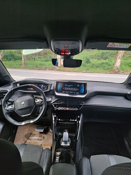 Peugeot e-208 GT LINE de 136cv 100% elétrico